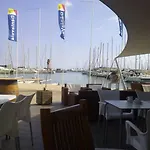 Club Nautico דירה